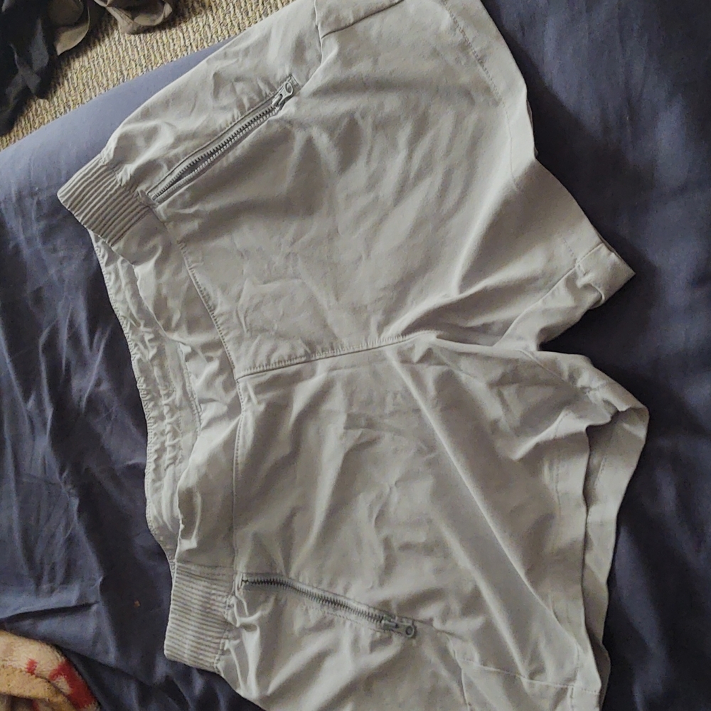 Columbia shorts